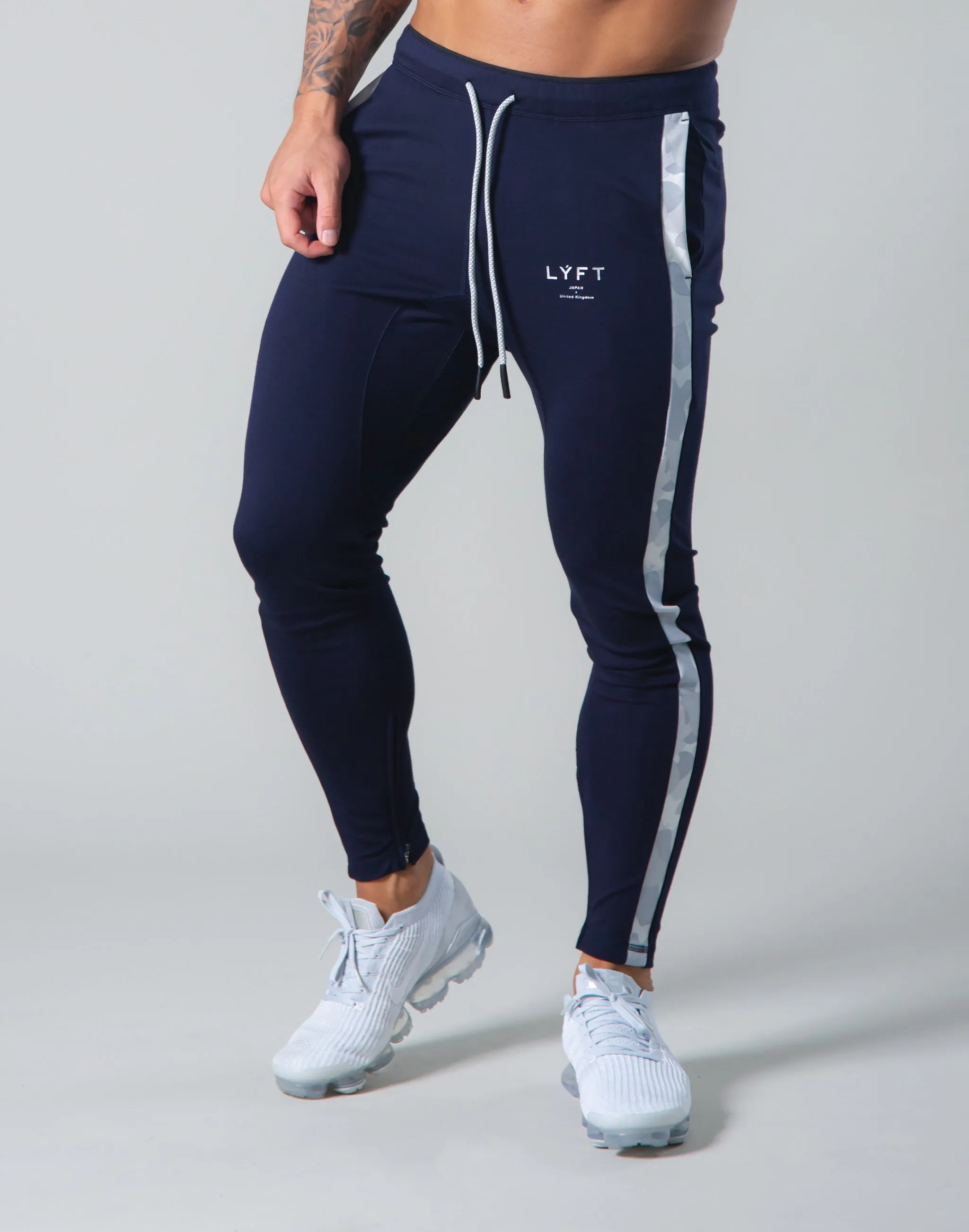 2Way Stretch Camo Line Pants - Navy