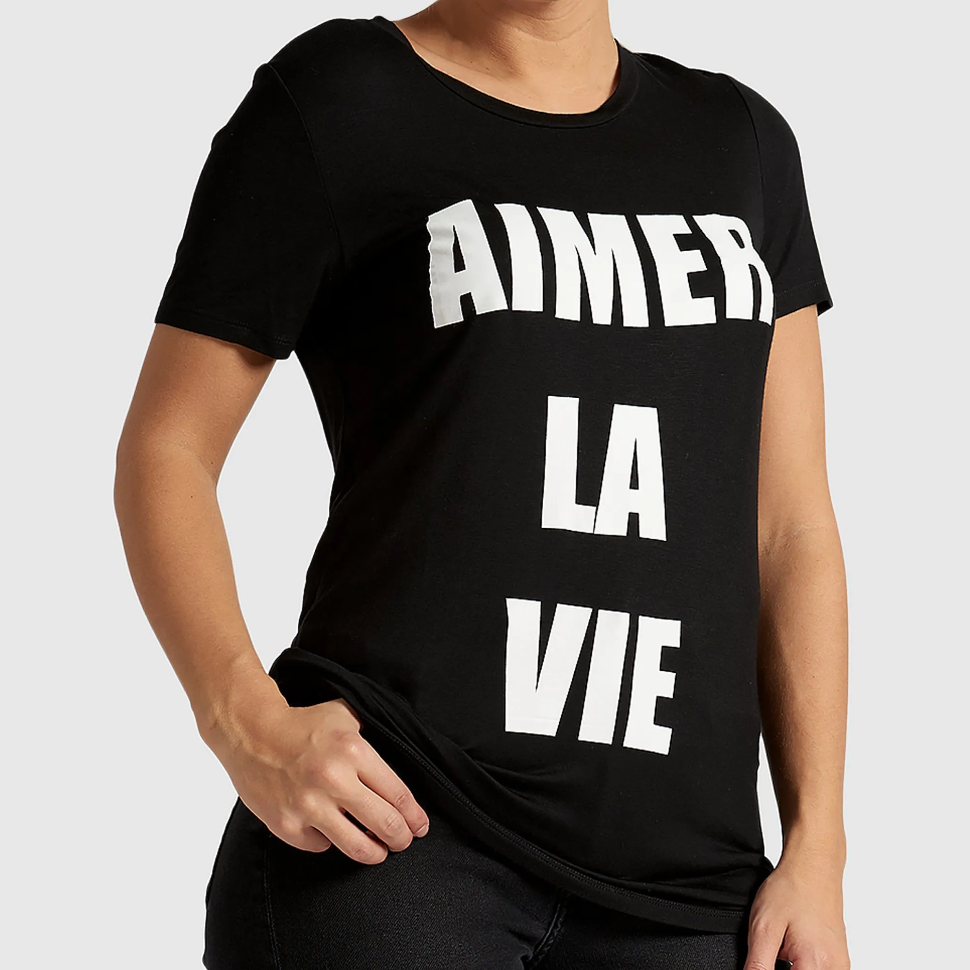 AIMER LA VIE - Graphic Letter T-Shirt - Black