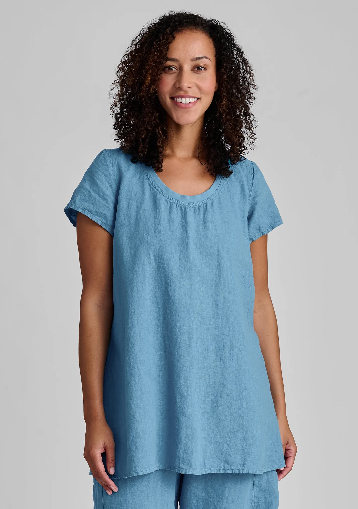 Avenue Pull - Linen T Shirt