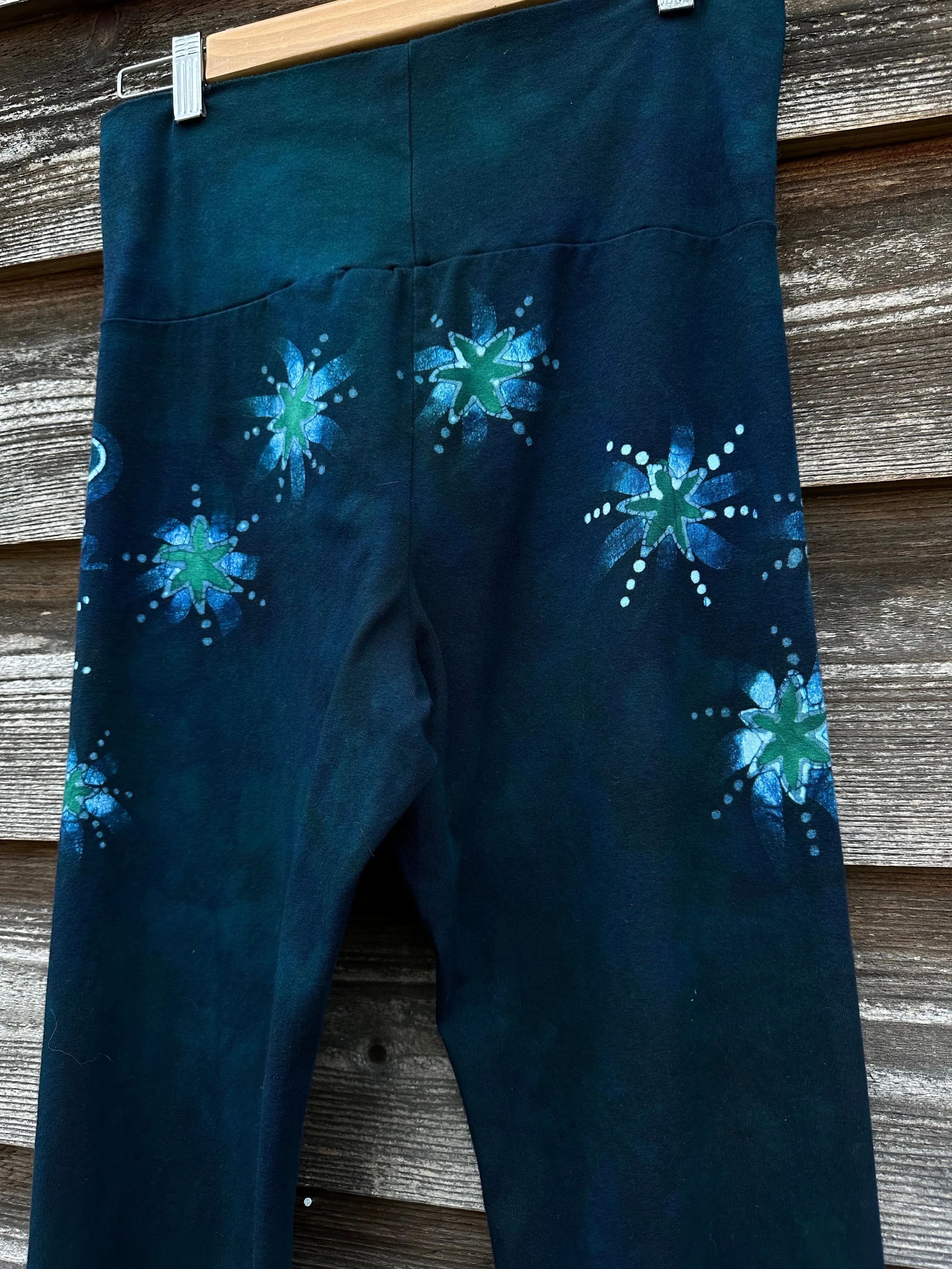 Teal Green Moon and Stars Stretchy Movement Pants - Size Large