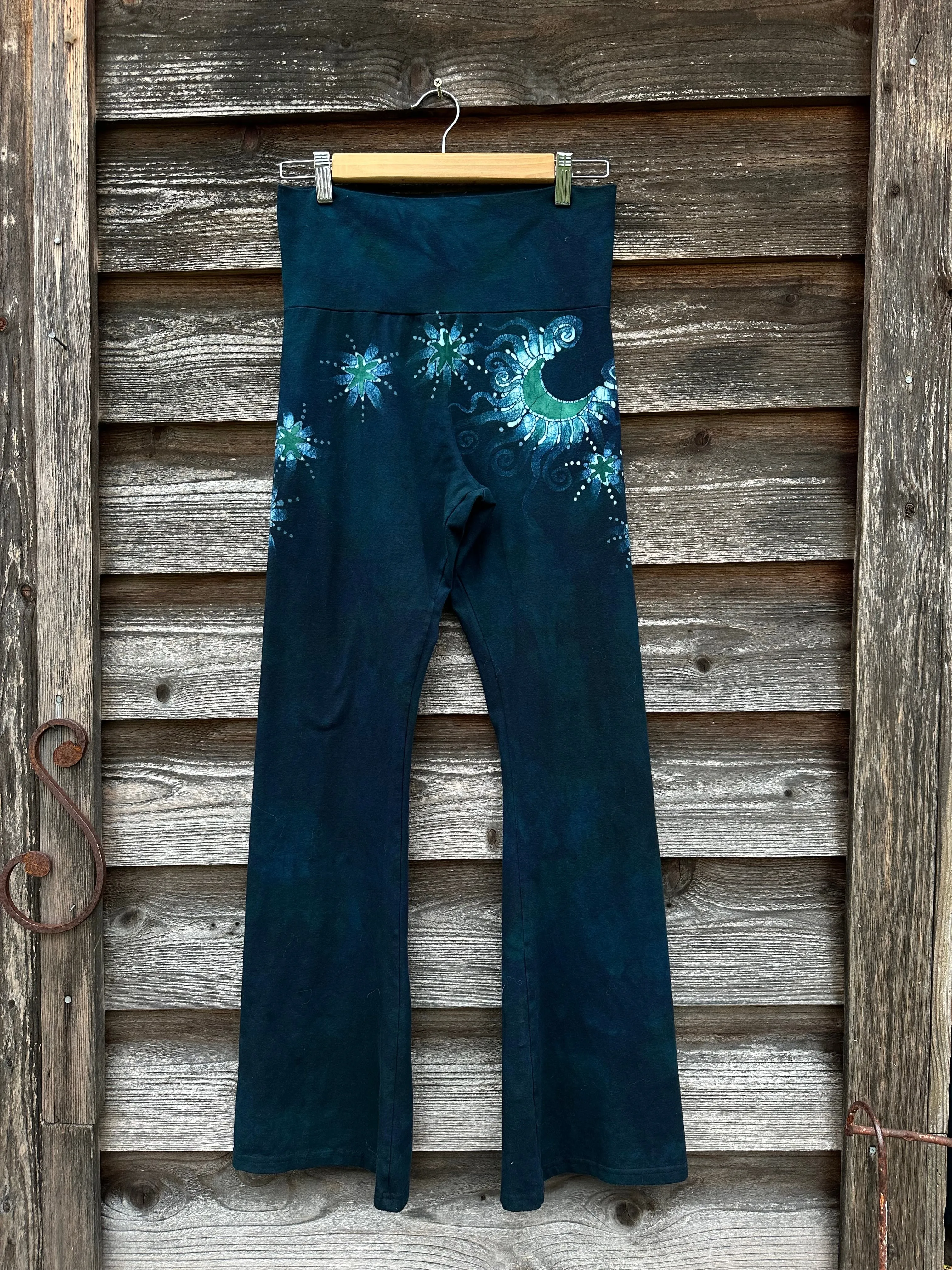 Teal Green Moon and Stars Stretchy Movement Pants - Size Large